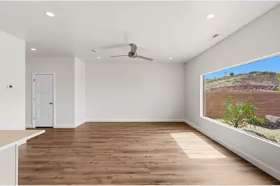 980 E Coyote Crest Dr, Washington, UT 84780 - Photo 12
