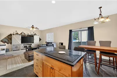 7218 Viansa Ct, Midvale, UT 84047 - Photo 8