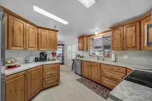 1526 N Dixie Downs Rd, Saint George, UT 84770 - Photo 8