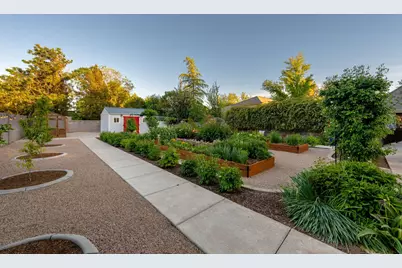 2840 Cottonwood Cir, Santa Clara, UT 84765 - Photo 72