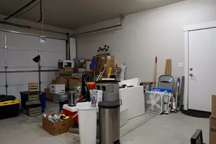 1090 S Independence Dr, Big Water, UT 84741 - Photo 20