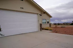 1090 S Independence Dr, Big Water, UT 84741 - Photo 22