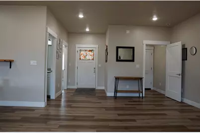 1090 S Independence Dr, Big Water, UT 84741 - Photo 4