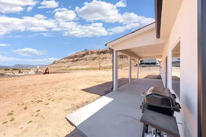 980 W Rock View Dr, Hurricane, UT 84737 - Photo 34