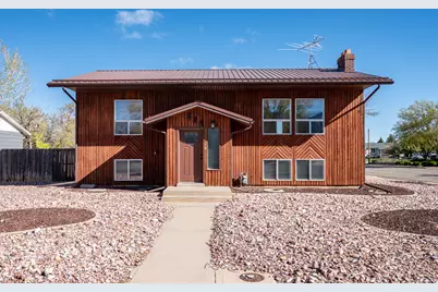 386 W Frontier Cir, Cedar City, UT 84721 - Photo 1
