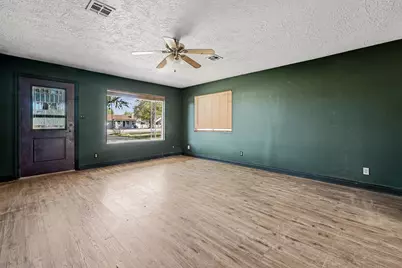 583 W Center St, Parowan, UT 84761 - Photo 6