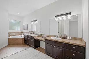 1872 S 20 E, Washington, UT 84780 - Photo 16