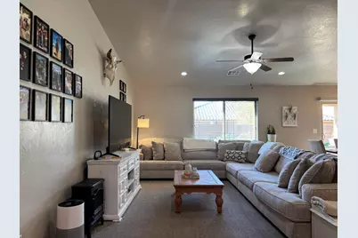 952 E 3800 S, Washington, UT 84780 - Photo 8