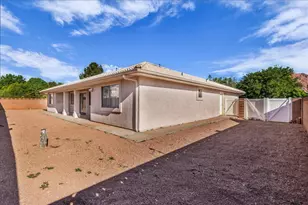 252 W 800 S, Ivins, UT 84738 - Photo 4