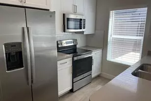 3883 Platinum Dr, Washington, UT 84780 - Photo 10