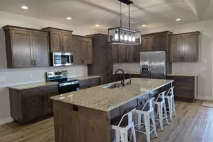 1023 W Little Pinion Way, Apple Valley, UT 84737 - Photo 4