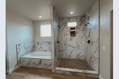 1023 W Little Pinion Way, Apple Valley, UT 84737 - Photo 18