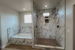 1023 W Little Pinion Way, Apple Valley, UT 84737 - Photo 18