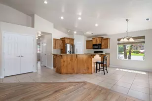 372 W 350 S, Ivins, UT 84738 - Photo 6