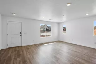 2771 E Rushpink Ln, Washington, UT 84780 - Photo 22