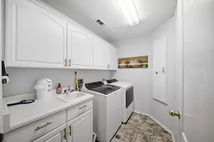 225 N Valley View Dr, Saint George, UT 84770 - Photo 20