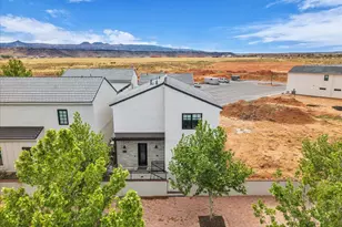 1559 S Regent Park Rd, Hurricane, UT 84737 - Photo 2