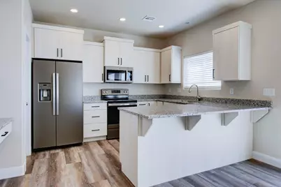 668 E Fiddlers Canyon Rd #24, Cedar City, UT 84720 - Photo 2