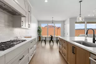 61 E Morning Glory Ave, Ivins, UT 84738 - Photo 6