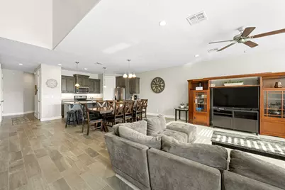2326 N Park Center Dr, Washington, UT 84780 - Photo 6