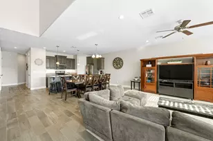 2326 N Park Center Dr, Washington, UT 84780 - Photo 6