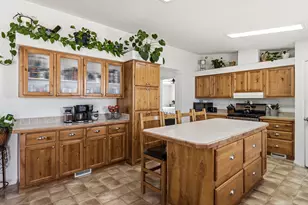1637 E Midvalley Rd, Enoch, UT 84021 - Photo 12