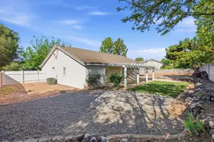 180 N Eclipse Dr, Saint George, UT 84770 - Photo 28