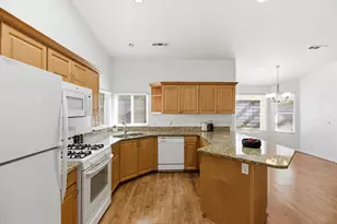 180 N Eclipse Dr, Saint George, UT 84770 - Photo 6