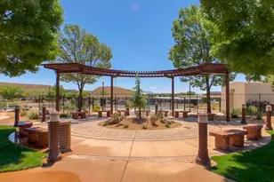 2298 N Park Center Dr, Washington, UT 84780 - Photo 44