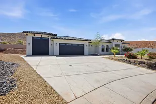 1683 S Painted Vis Cir, Washington, UT 84780 - Photo 2