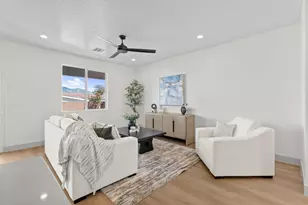 1033 E Coyote Crest Dr, Washington, UT 84780 - Photo 14
