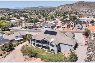 947 W Amethyst Dr, Saint George, UT 84770 - Photo 2