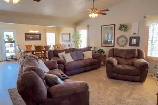 4637 N Pioneer Dr, Enoch, UT 84721 - Photo 18