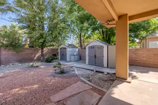 445 E 1470 S, Washington, UT 84780 - Photo 44