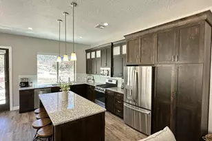 108 Trapper Cir, Springdale, UT 84767 - Photo 14