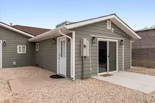 1649 W State St, Hurricane, UT 84737 - Photo 44