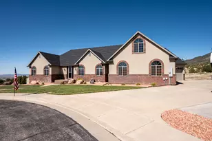 1049 E Fenwick Way, Cedar City, UT 84721 - Photo 4