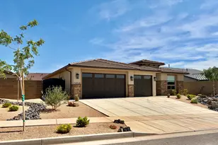 1458 N Highland Pkwy, Washington, UT 84780 - Photo 2