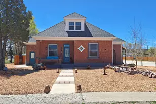 47 W 100 S, Panguitch, UT 84759 - Photo 2