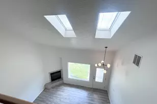 998 3 Fountains Dr, Cedar City, UT 84720 - Photo 4