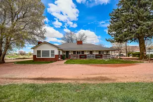818 S Hwy 89A, Kanab, UT 84741 - Photo 48