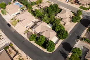 795 E Desert Bloom Ct, Washington, UT 84780 - Photo 44