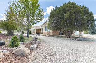 434 S 1050 W, Parowan, UT 84761 - Photo 2