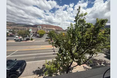91 N Main St, Cedar City, UT 84720 - Photo 2