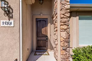 1588 W Canyon Dr, Cedar City, UT 84720 - Photo 2