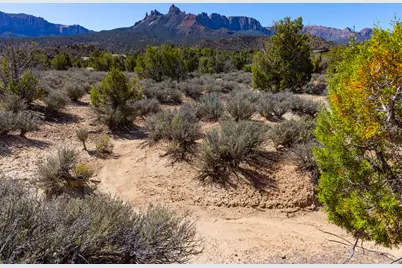 2495 Navajo Circle, Springdale, UT 84767 - Photo 6