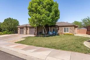 3424 W 250 N, Hurricane, UT 84737 - Photo 2