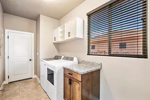 389 N 815 W, Hurricane, UT 84737 - Photo 30