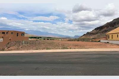 850 W Rock View Dr, Hurricane, UT 84737 - Photo 6