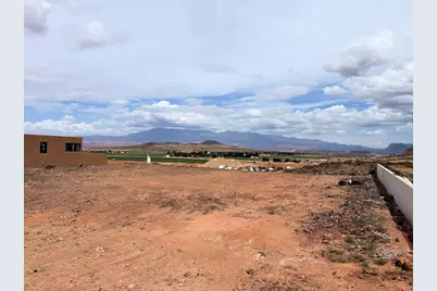 850 W Rock View Dr, Hurricane, UT 84737 - Photo 1